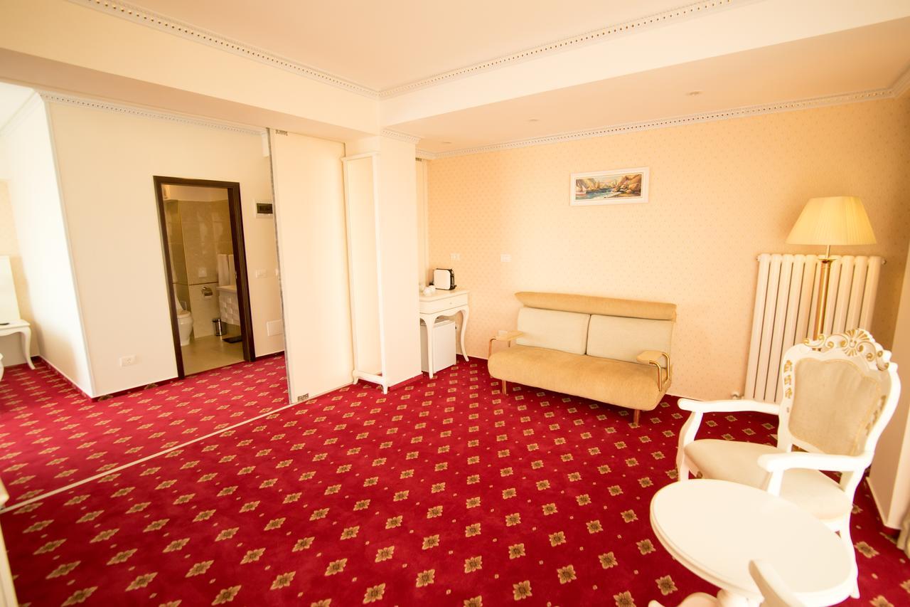 Msr Port Hotel Мангалия Екстериор снимка